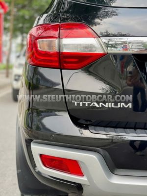 Xe Ford Everest Titanium 2.0L 4x4 AT 2018