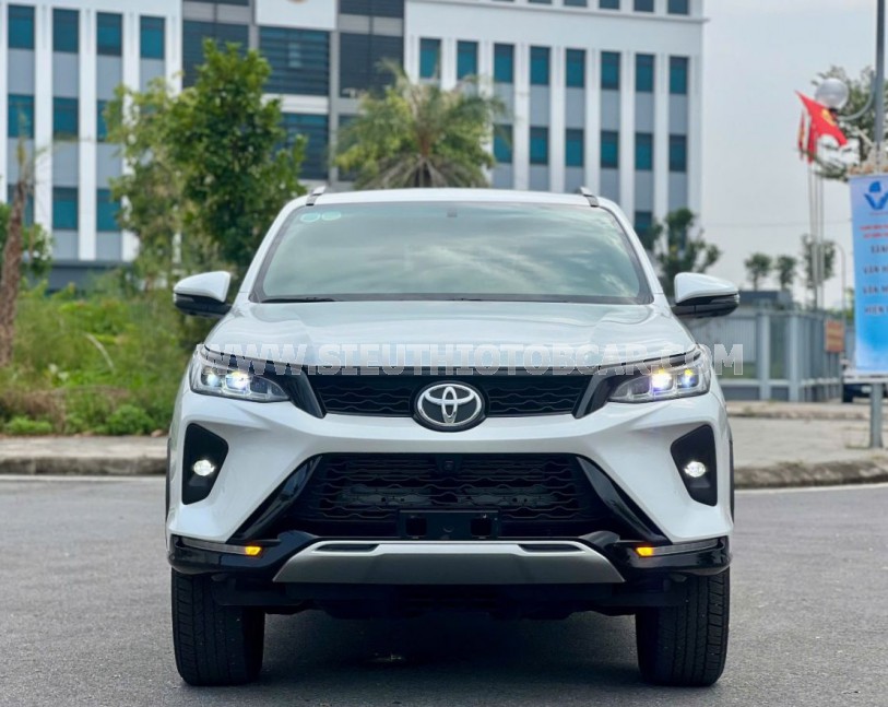 Toyota Fortuner Legender 2.4L 4x2 AT 2024