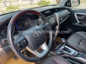 Xe Toyota Fortuner 2.7V 4x2 AT 2019