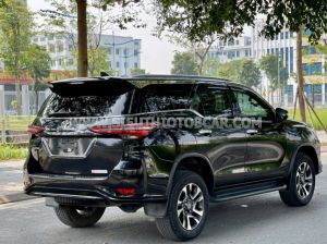 Xe Toyota Fortuner Legender 2.4L 4x2 AT 2022