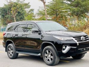 Xe Toyota Fortuner 2.4G 4x2 AT 2020