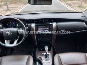 Xe Toyota Fortuner 2.4G 4x2 AT 2020