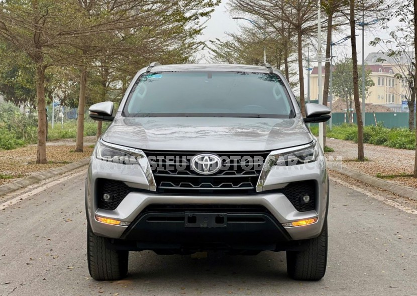 Toyota Fortuner 2.7V 4x2 AT 2020