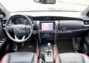 Xe Toyota Fortuner 2.4G 4x2 AT Legender 2021