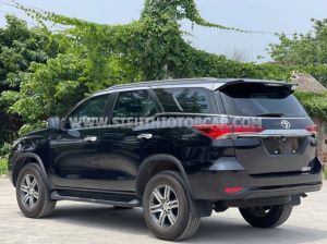 Xe Toyota Fortuner 2.7V 4x2 AT 2017