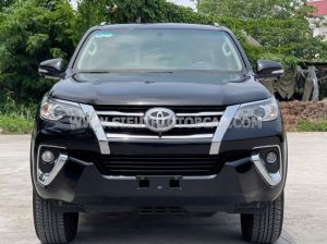 Xe Toyota Fortuner 2.7V 4x2 AT 2017