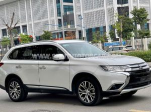 Xe Mitsubishi Outlander 2.0 CVT 2019