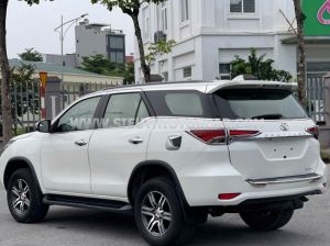 Xe Toyota Fortuner 2.7V 4x2 AT 2018