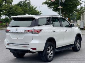 Xe Toyota Fortuner 2.7V 4x2 AT 2018
