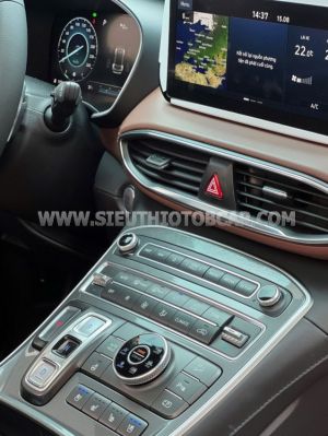 Xe Hyundai SantaFe Cao cấp 2.2L HTRAC 2022