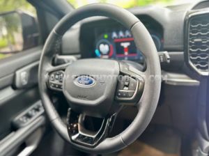 Xe Ford Everest Titanium 2.0L 4x2 AT 2023
