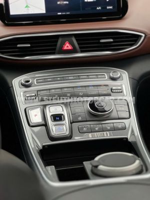 Xe Hyundai SantaFe Cao cấp 2.5L HTRAC 2022