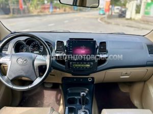 Xe Toyota Fortuner 2.7V 4x2 AT 2014