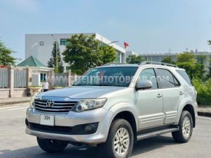 Xe Toyota Fortuner 2.7V 4x2 AT 2014