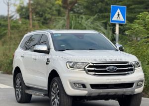 Xe Ford Everest Titanium 2.0L 4x4 AT 2018