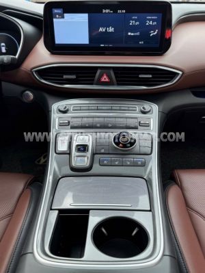 Xe Hyundai SantaFe Cao cấp 2.2L HTRAC 2022