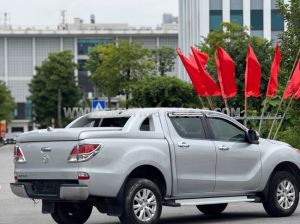 Xe Mazda BT50 2.2L 4x2 AT 2015