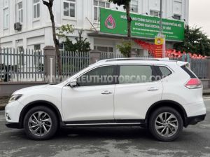 Xe Nissan X trail 2.5 SV 4WD 2016