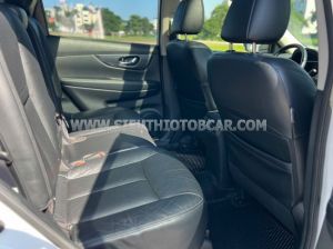 Xe Nissan X trail 2.5 SV 4WD 2016