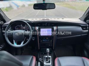 Xe Toyota Fortuner Legender 2.4L 4x2 AT 2022