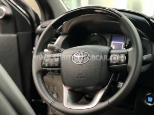 Xe Toyota Fortuner Legender 2.4L 4x2 AT 2022