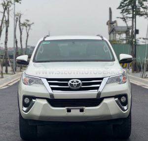Xe Toyota Fortuner 2.7V 4x2 AT 2018