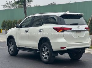 Xe Toyota Fortuner 2.7V 4x2 AT 2018