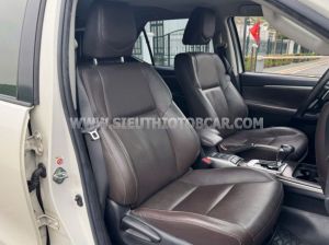 Xe Toyota Fortuner 2.7V 4x2 AT 2018