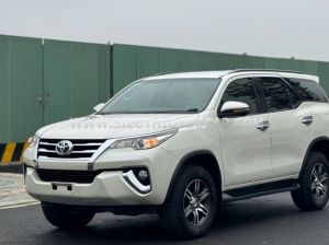 Xe Toyota Fortuner 2.7V 4x2 AT 2018
