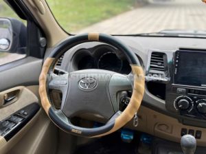 Xe Toyota Fortuner 2.5G 2013