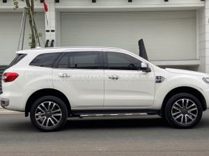 Xe Ford Everest Titanium 2.0L 4x2 AT 2019