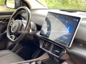 Xe VinFast VF8 Eco AWD 2023