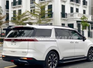 Xe Kia Carnival Signature 2.2D 2022
