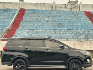 Xe Toyota Innova 2.0 Venturer 2018