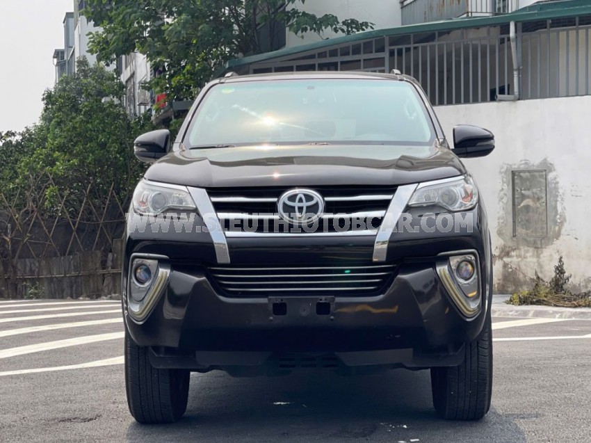 Xe Toyota Fortuner 2.4G 4x2 AT 2019