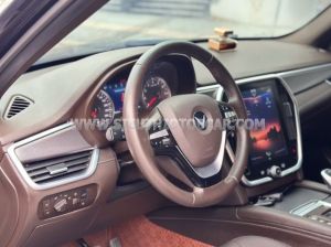Xe VinFast Lux SA 2.0 Tiêu chuẩn 2022