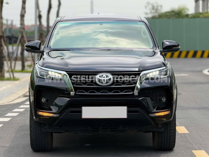Toyota Fortuner 2.4L 4x2 AT 2025