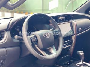 Xe Toyota Fortuner Legender 2.4L 4x2 AT 2024
