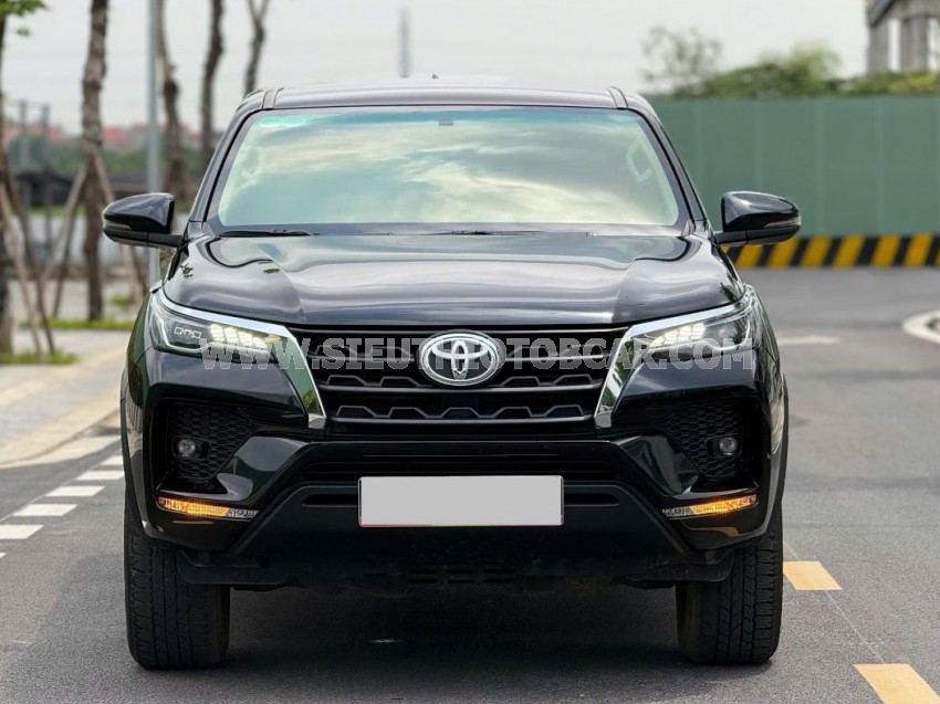 Toyota Fortuner 2.4L 4x2 AT 2025