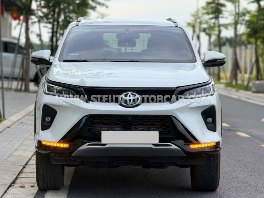 Toyota Fortuner Legender 2.4L 4x2 AT 2024