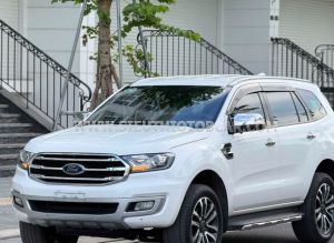 Xe Ford Everest Titanium 2.0L 4x2 AT 2019