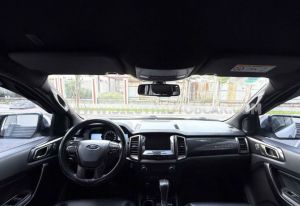 Xe Ford Everest Titanium 2.0L 4x2 AT 2019