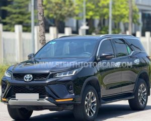 Xe Toyota Fortuner 2.4G 4x2 AT Legender 2021