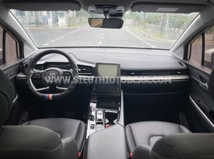 Xe Hyundai Custin Cao Cấp 2.0T 2024
