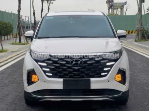 Xe Hyundai Custin Cao Cấp 2.0T 2024