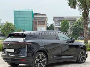 Xe VinFast VF7 Plus AWD 2024