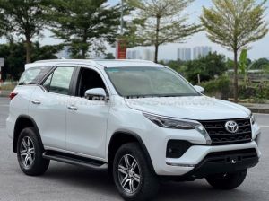 Xe Toyota Fortuner 2.4L 4x2 AT 2025