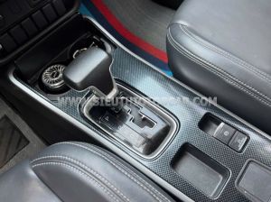 Xe Mitsubishi Outlander 2.0 CVT 2021