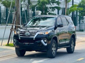 Xe Toyota Fortuner 2.4G 4x2 AT 2019