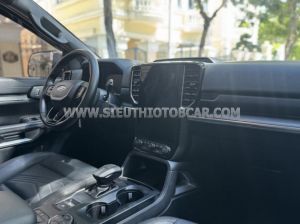 Xe Ford Everest Titanium Plus 2.0L 4x4 AT 2025